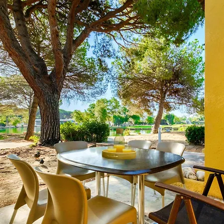 Aldeamento Turístico Pierre & Les Rives De Cannes 3*