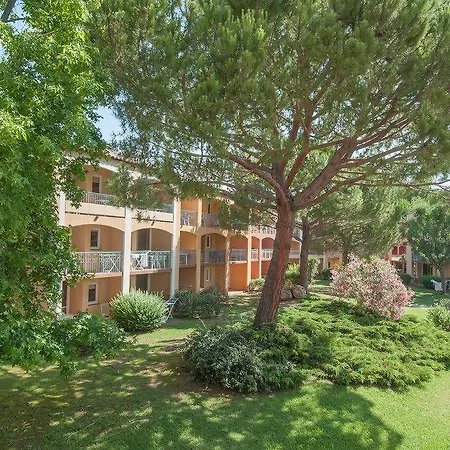 Aldeamento Turístico Pierre & Les Rives De Cannes 3*